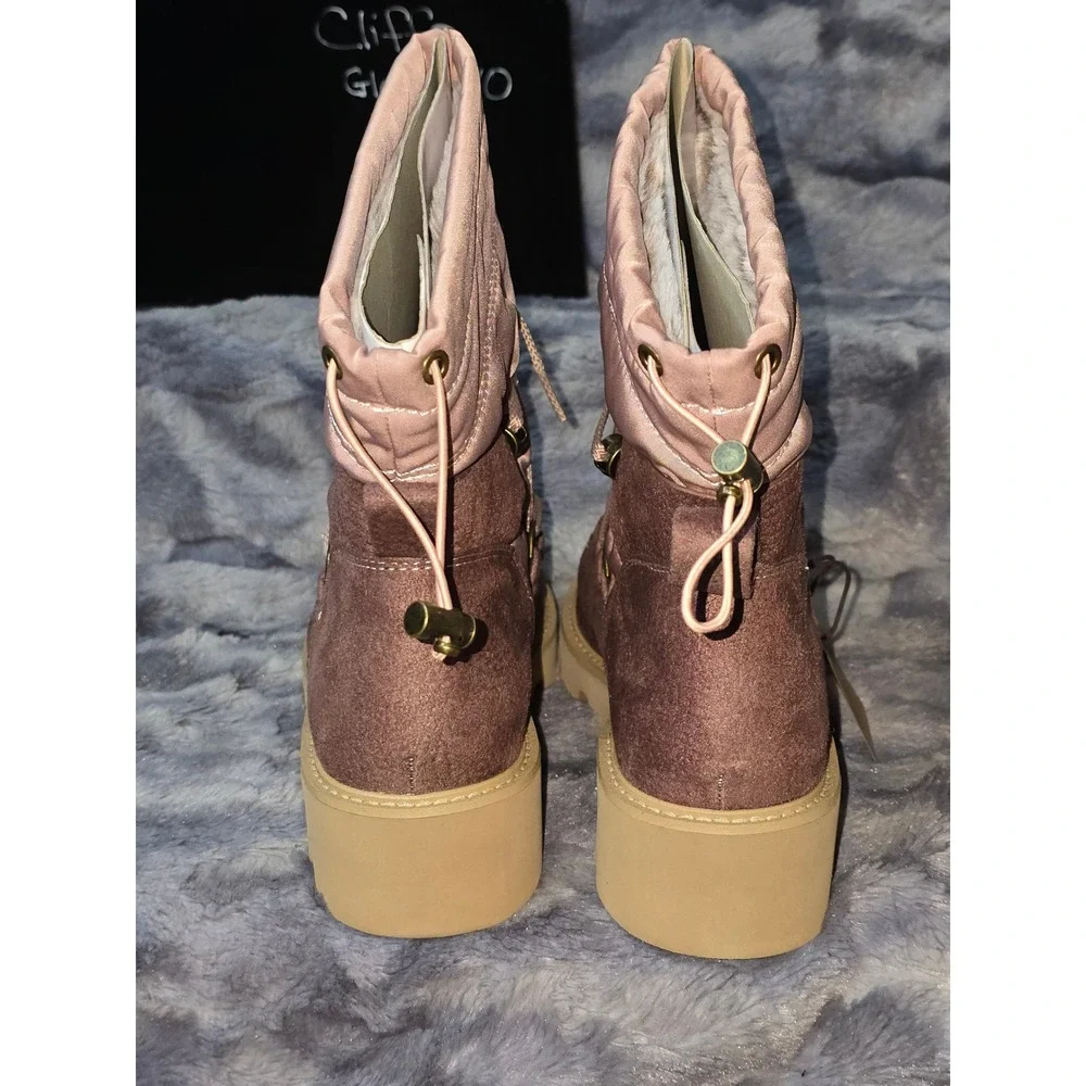 NWB Cliffs by White Mountain Gleamy Lace Up Winte Boots‎ 10 Lavender